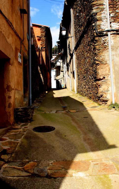 La Boticaria Casa Rural Apartamento Descargamaría Kültér fotó