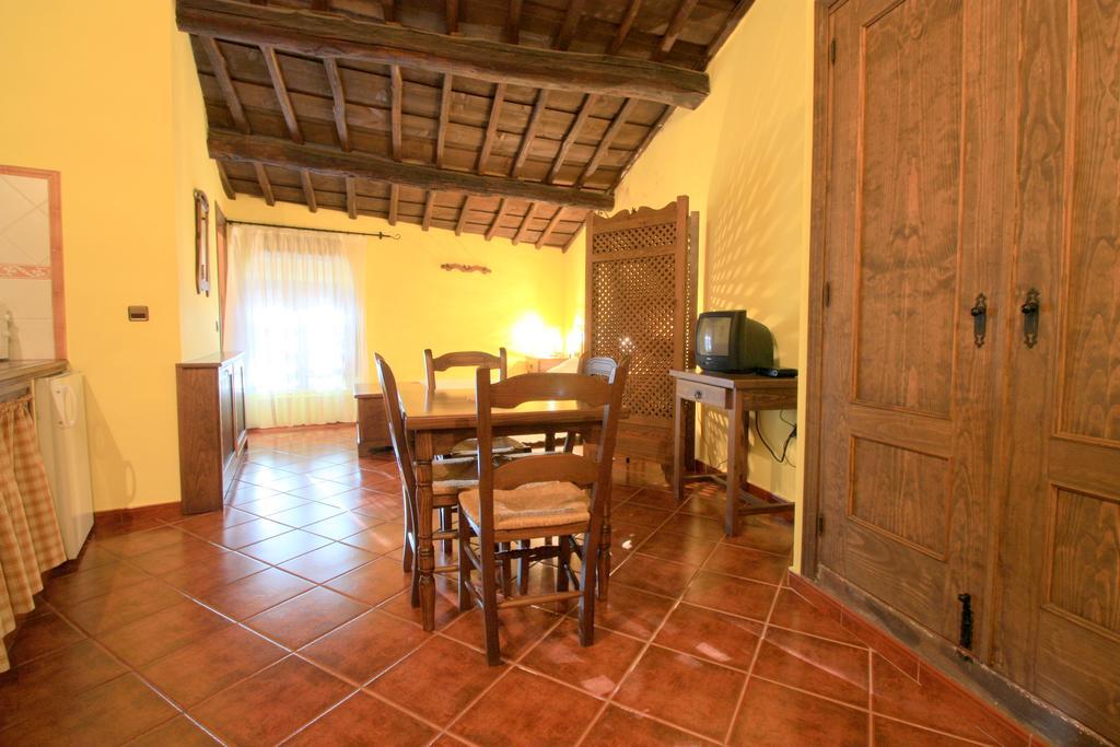 La Boticaria Casa Rural Apartamento Descargamaría Kültér fotó