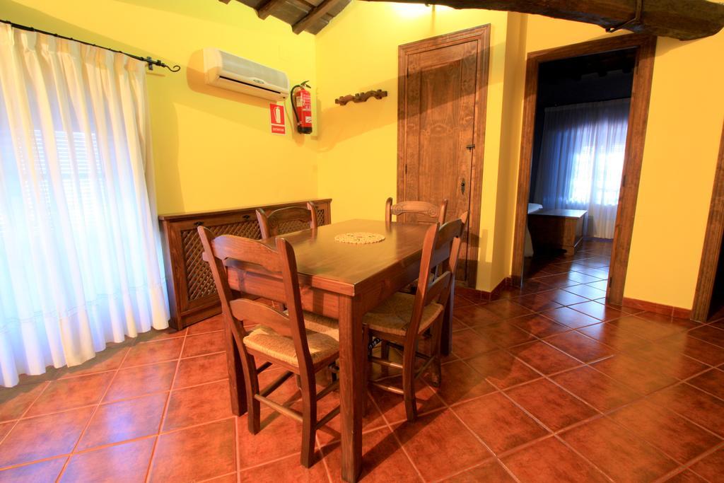 La Boticaria Casa Rural Apartamento Descargamaría Kültér fotó